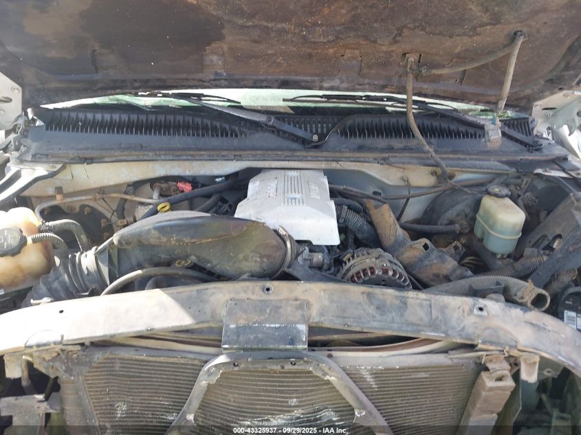 2000 Chevrolet Silverado 1500 Ls VIN: 2GCEC19T4Y1226915 Lot: 43325937