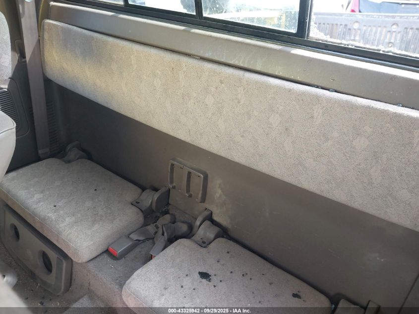 2000 Toyota Tacoma VIN: 5TEWM72N5YZ706635 Lot: 43325942