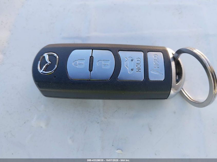 2018 Mazda Mazda3 Touring VIN: 3MZBN1V32JM187045 Lot: 43326039