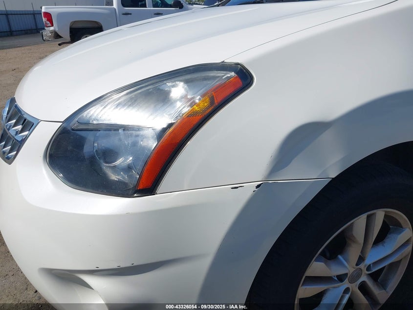 2015 NISSAN ROGUE SELECT S - JN8AS5MT4FW656891