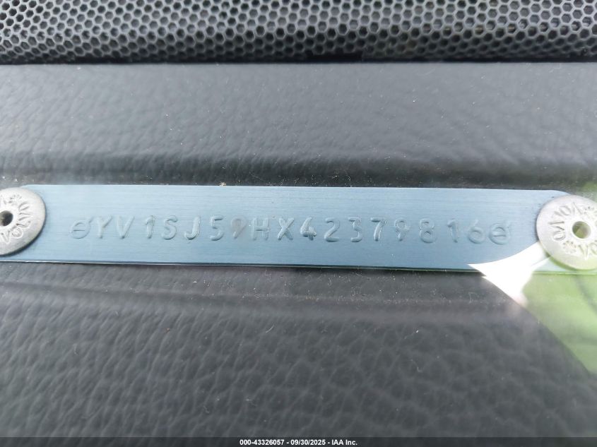 2004 Volvo V70 2.5T Awd VIN: YV1SJ59HX42379816 Lot: 43326057