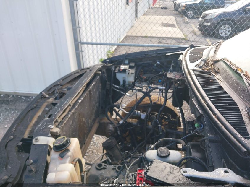 2001 Ford F-150 Xl/Xlt VIN: 1FTRF18W81KF37144 Lot: 43326115