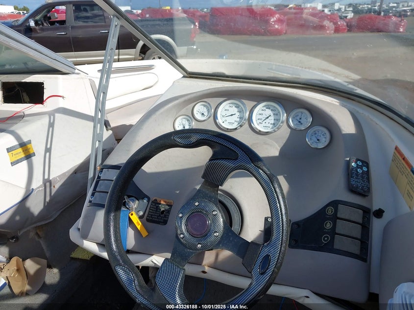 1994 BAYLINER CAPRI 1850LS auction photo 7