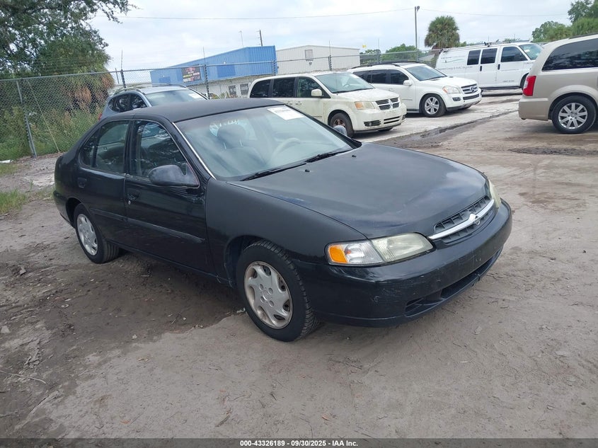 1N4DL01DXWC240518 1998 Nissan Altima Gle/Gxe/Se/Xe auction photo 1