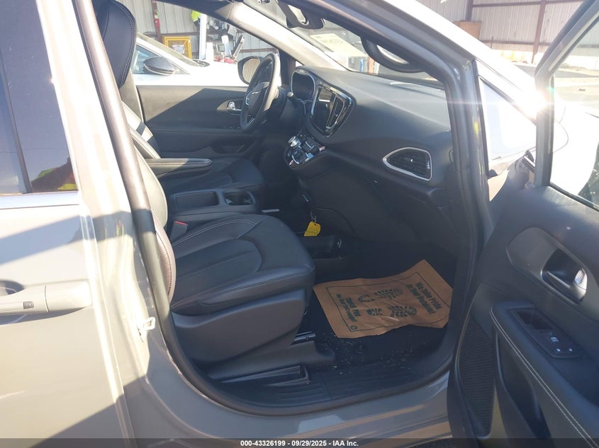2025 CHRYSLER PACIFICA SELECT - 2C4RC1BG2SR554115