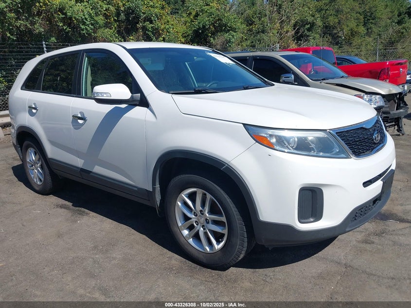 2015 KIA SORENTO LX - 5XYKT3A65FG629485