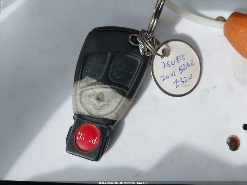 2001 Mercedes-Benz E 320 VIN: WDBJF65J81B279628 Lot: 43326316