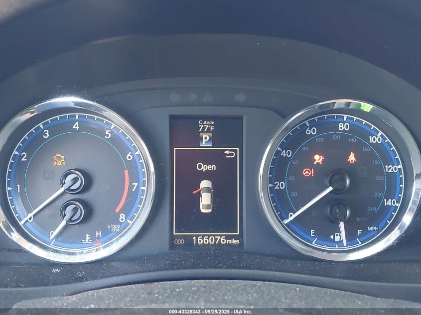 2017 Toyota Corolla Se VIN: 5YFBURHE9HP591450 Lot: 43326343