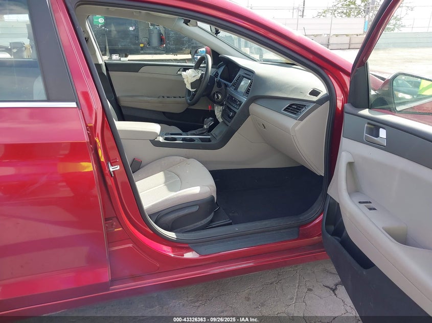 2016 HYUNDAI SONATA SE - 5NPE24AF3GH294775
