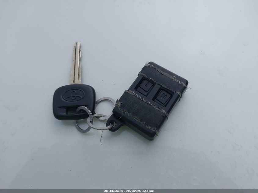 2002 Toyota Camry Le VIN: JTDBE32KX20028157 Lot: 43326366