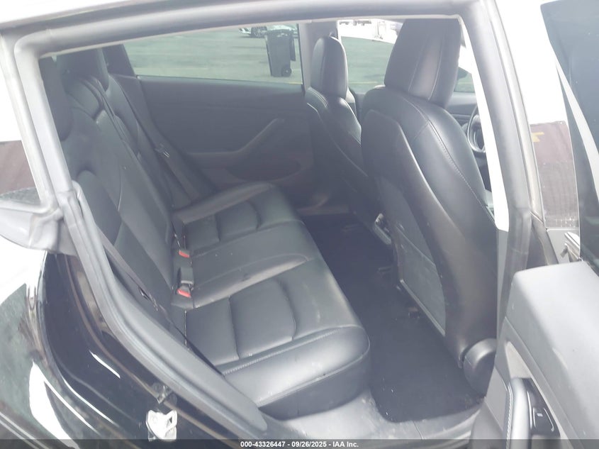 2019 Tesla Model 3 Long Range/Performance VIN: 5YJ3E1EB7KF432328 Lot: 43326447