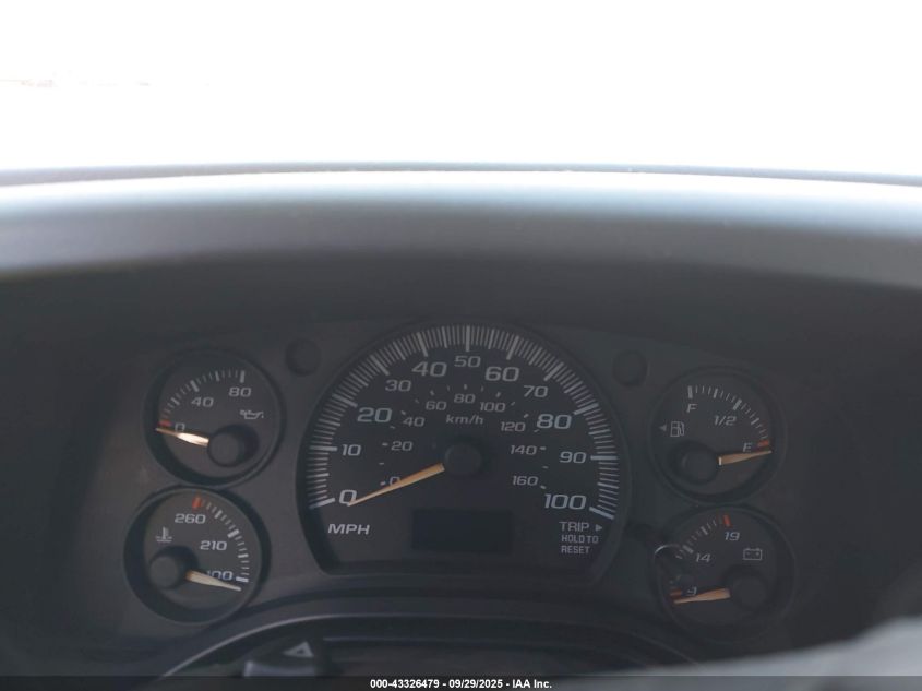 2004 Chevrolet Express VIN: 1GAHG39U541199495 Lot: 43326479