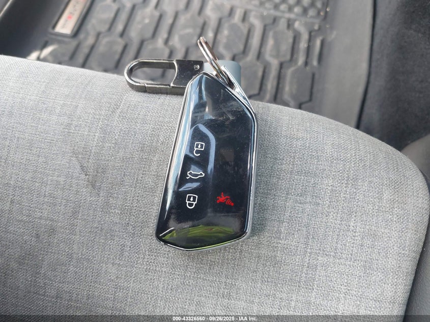 2024 VOLKSWAGEN ID.4 STANDARD 1V2BMPE84RC008486