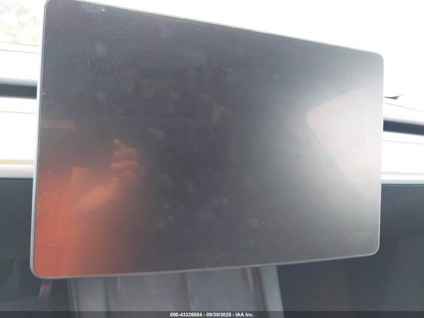 2023 Tesla Model Y Awd/Long Range Dual Motor All-Wheel Drive VIN: 7SAYGDEE2PF927932 Lot: 43326584