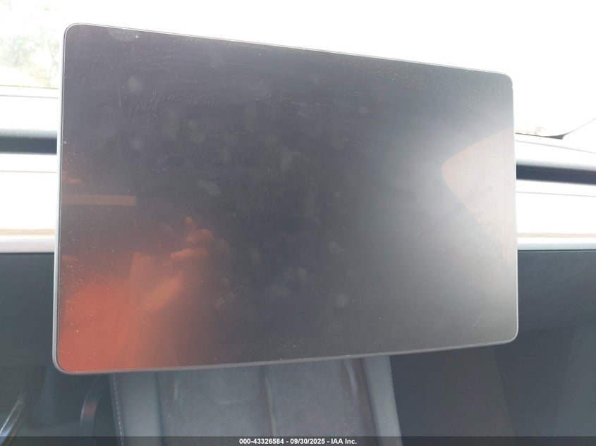 2023 Tesla Model Y Awd/Long Range Dual Motor All-Wheel Drive VIN: 7SAYGDEE2PF927932 Lot: 43326584