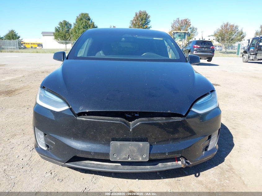 2017 Tesla Model X 100D/75D/90D VIN: 5YJXCDE24HF066149 Lot: 43326925