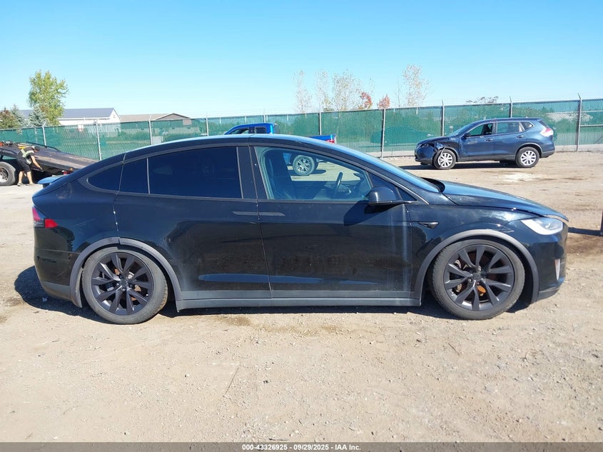2017 Tesla Model X 100D/75D/90D VIN: 5YJXCDE24HF066149 Lot: 43326925