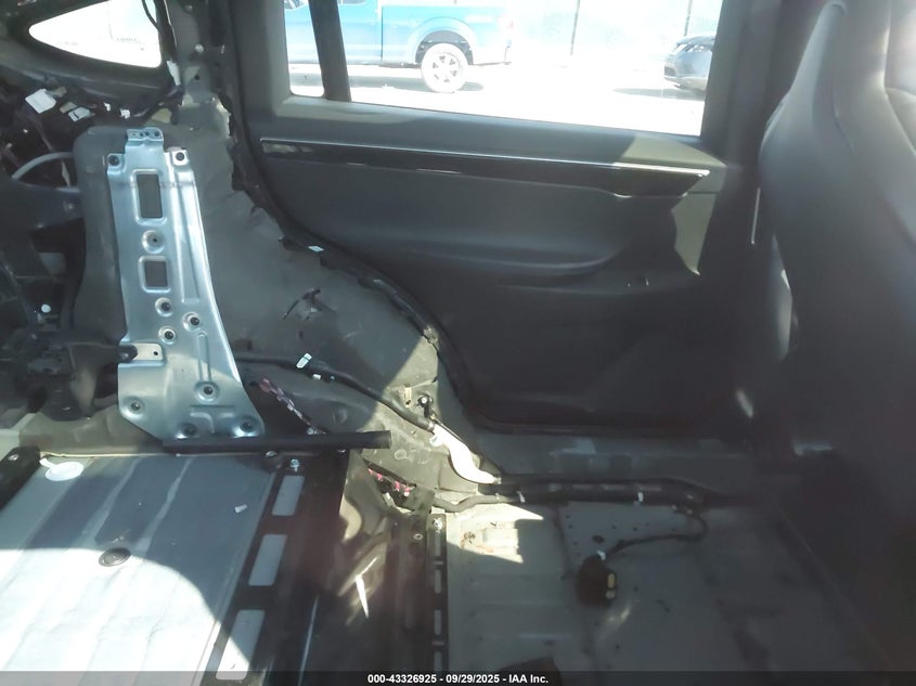 2017 Tesla Model X 100D/75D/90D VIN: 5YJXCDE24HF066149 Lot: 43326925