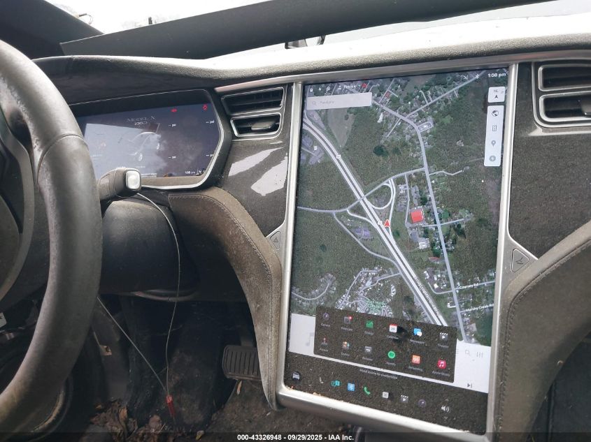 2017 Tesla Model X 100D/75D/90D VIN: 5YJXCAE22HF041135 Lot: 43326948