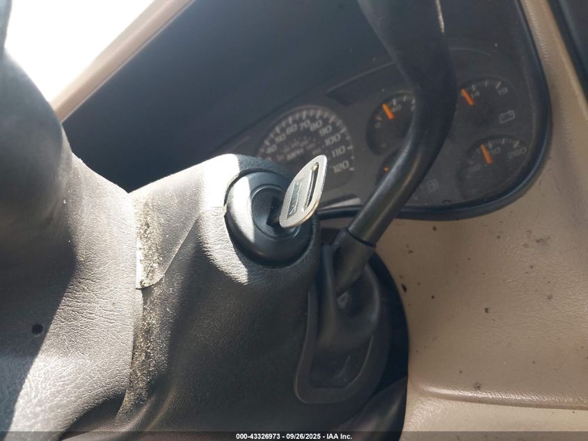 2005 GMC Yukon Slt VIN: 1GKEC13T85R177878 Lot: 43326973