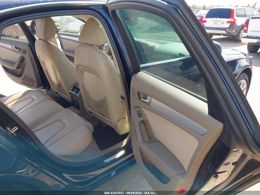 2010 Audi A4 2.0T Premium VIN: WAUFFAFL8AN015167 Lot: 43327037