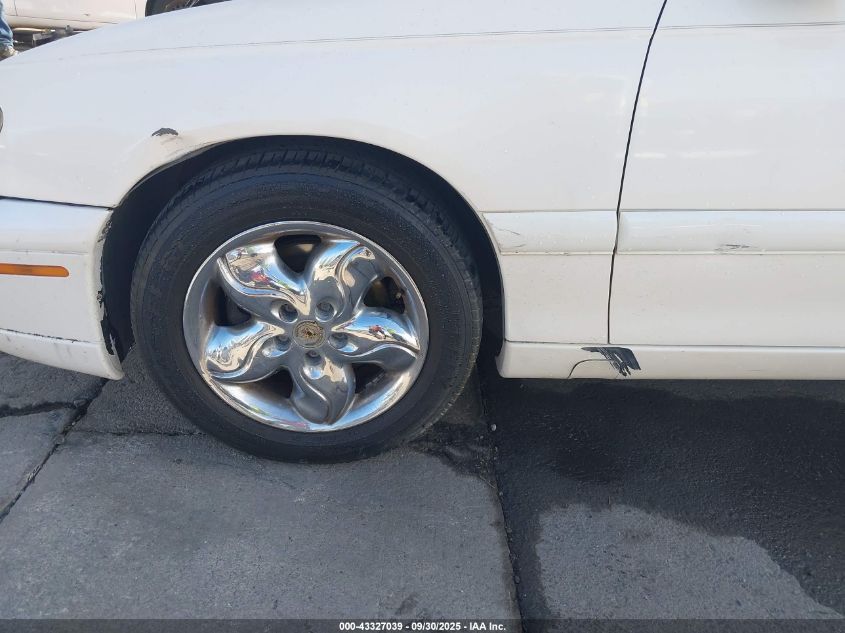 1998 Cadillac Catera Standard VIN: W06VR52R9WR005482 Lot: 43327039