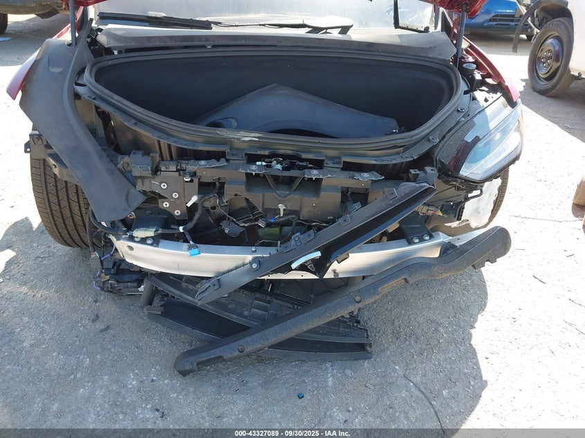 2025 Tesla Model X Long Range VIN: 7SAXCAE58SF470056 Lot: 43327089