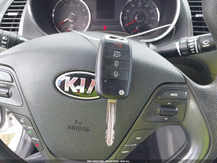 2016 KIA FORTE LX - KNAFK4A61G5438776