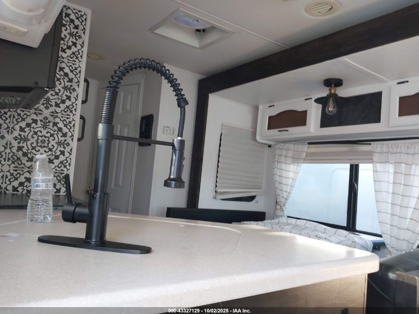 2004 Ford F550 Super Duty Stripped Chass VIN: 1F6NF53S940A10131 Lot: 43327129