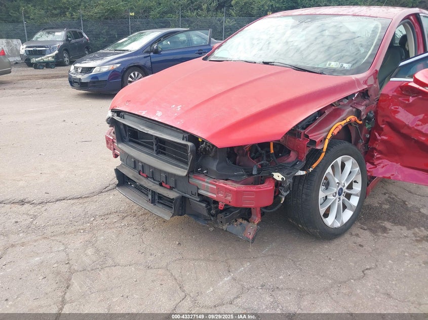 2020 Ford Fusion 2.0 Plug-in Hybrid Titanium Red Lot 111043327149 Vin 3FA6P0SU4LR132193