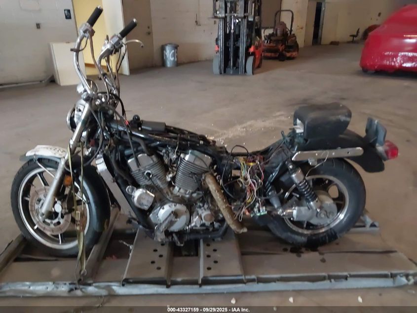 1996 Kawasaki Vn1500 A VIN: JKBVNAA12TA040931 Lot: 43327159