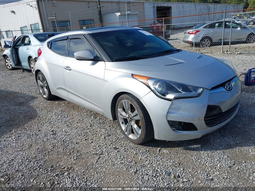HYUNDAI VELOSTER BASE W/BLACK