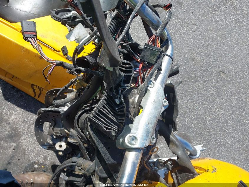 2013 Harley-Davidson Flhx Street Glide VIN: 1HD1KBM10DB602211 Lot: 43327229