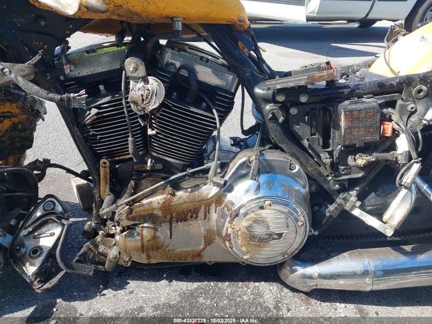 2013 Harley-Davidson Flhx Street Glide VIN: 1HD1KBM10DB602211 Lot: 43327229