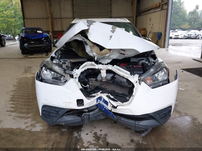 2019 Nissan Kicks S VIN: 3N1CP5CU1KL537120 Lot: 43327295