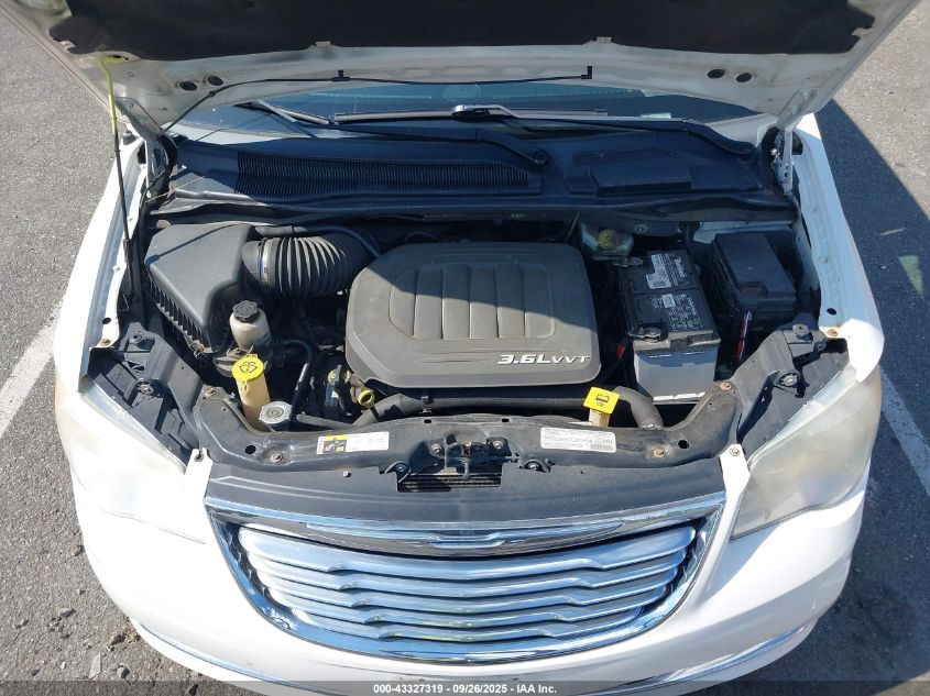 2013 Chrysler Town & Country Touring VIN: 2C4RC1BGXDR598219 Lot: 43327319