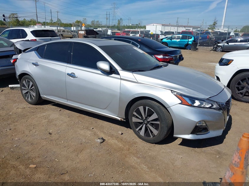 NISSAN ALTIMA SL FWD