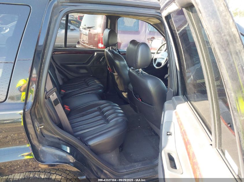 2000 Jeep Grand Cherokee Limited VIN: 1J4GW58N5YC137157 Lot: 43327384