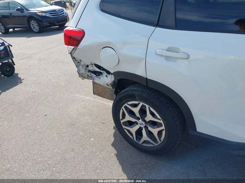 2020 Subaru Forester Premium VIN: JF2SKAGC0LH506315 Lot: 43327392