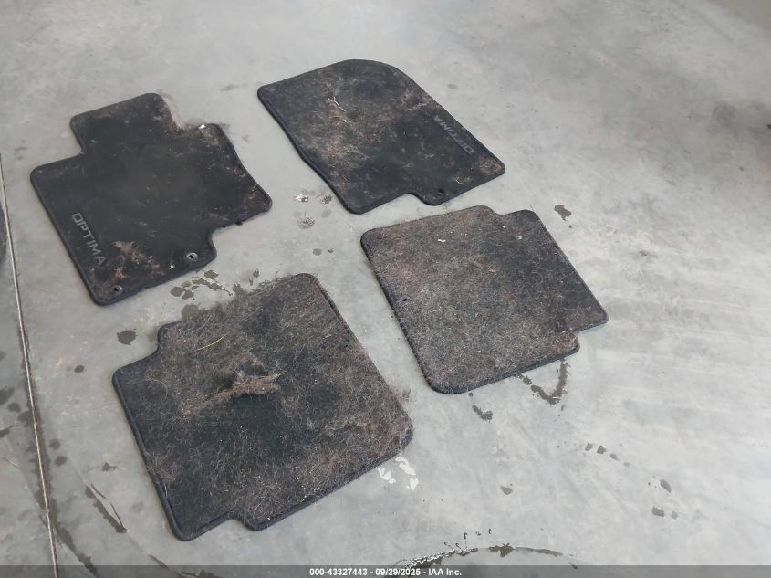 2015 Kia Optima Lx VIN: 5XXGM4A79FG492122 Lot: 43327443