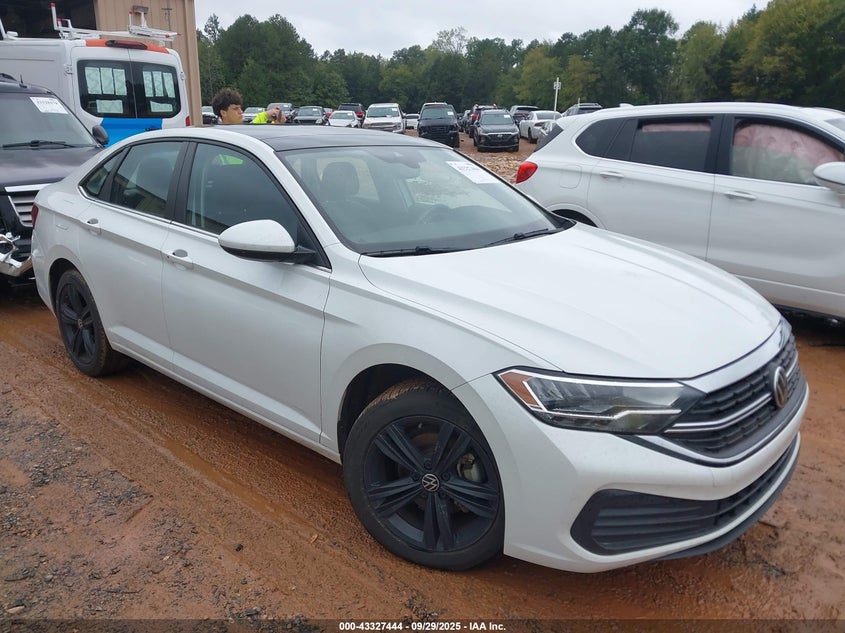 VOLKSWAGEN JETTA 1.5T SE