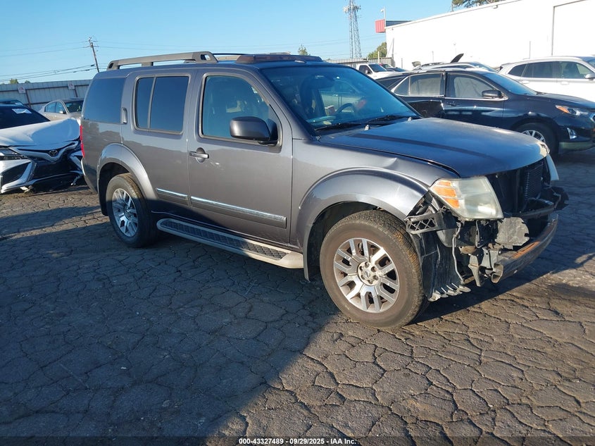 NISSAN PATHFINDER LE
