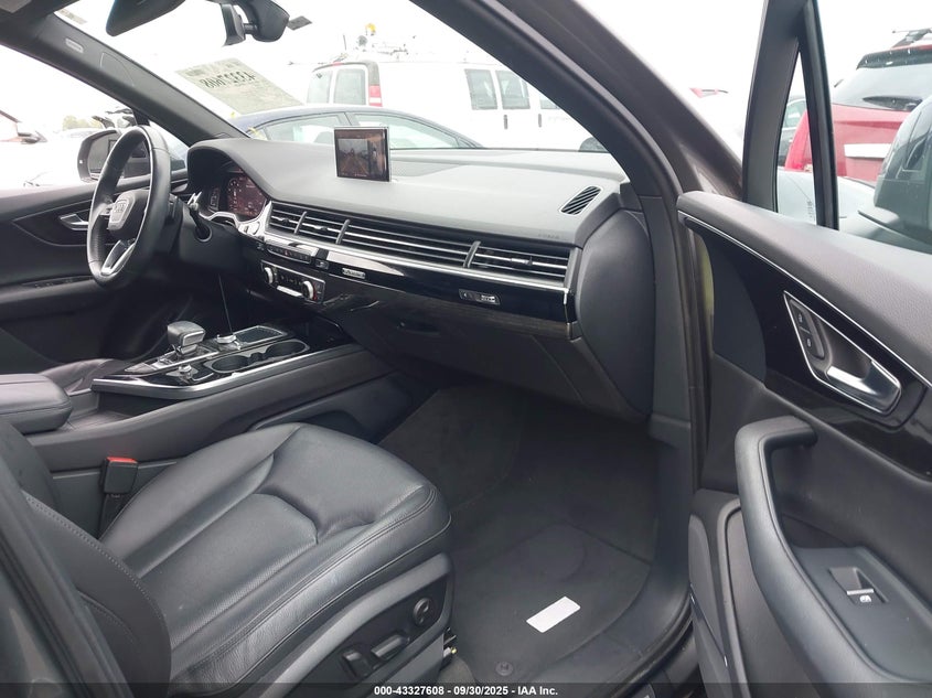 2019 AUDI Q7 55 PREMIUM/55 SE PREMIUM - WA1LAAF76KD038052