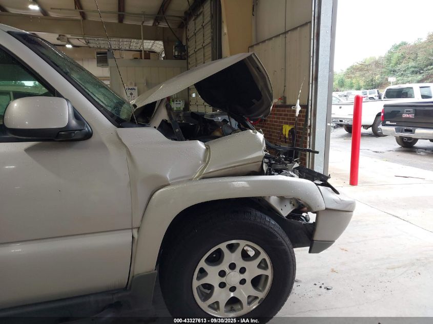 2006 Chevrolet Tahoe Z71 VIN: 1GNEC13Z96R105998 Lot: 43327613