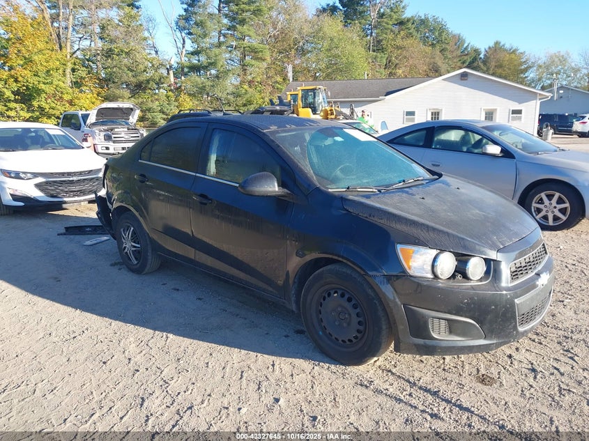 CHEVROLET SONIC LT AUTO