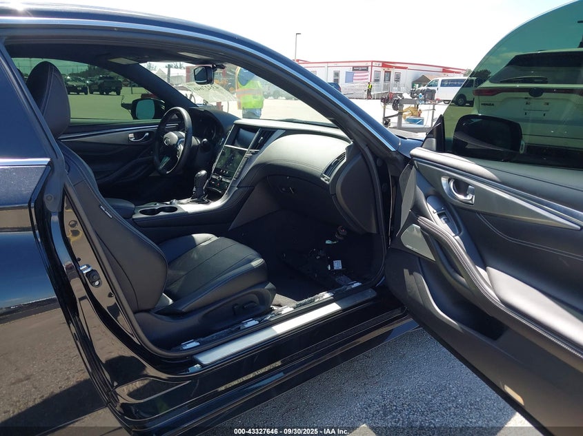 2022 INFINITI Q60 LUXE JN1EV7KK4NM600179