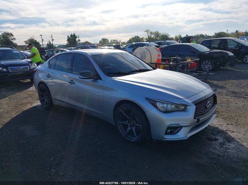 INFINITI Q50 LUXE AWD