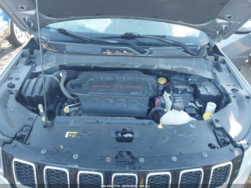 2018 JEEP COMPASS LATITUDE 4X4 - 3C4NJDBB4JT400754