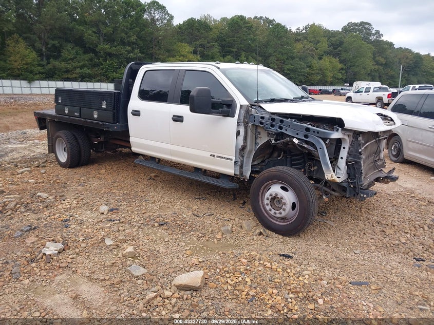 2021 Ford F-450 Chassis Xl white truck diesel 1FD0W4HT5MED10069 photo #1