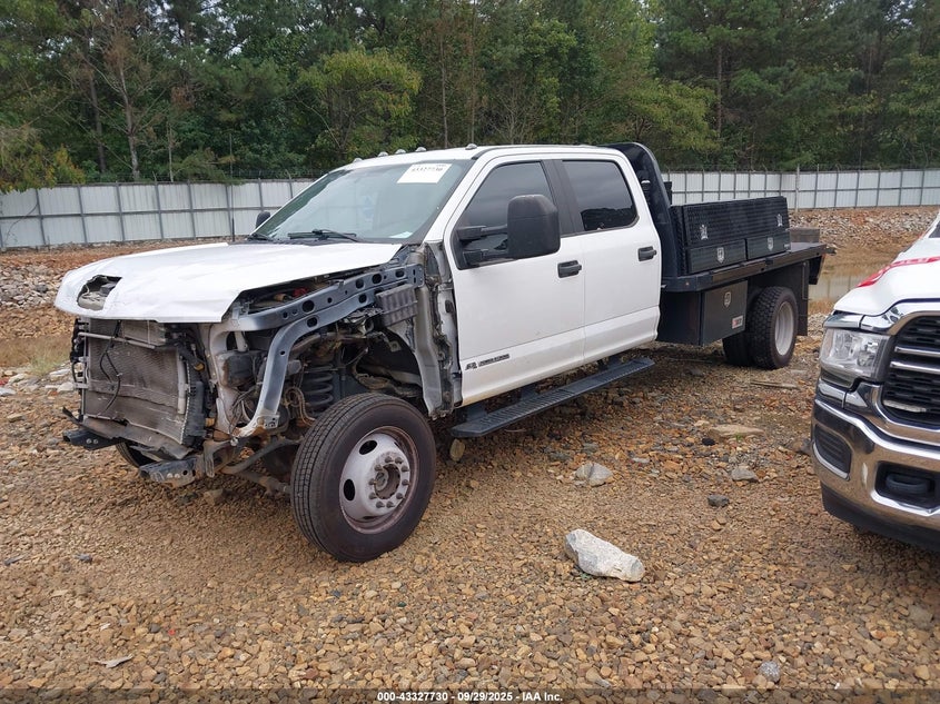2021 Ford F-450 Chassis Xl white truck diesel 1FD0W4HT5MED10069 photo #3